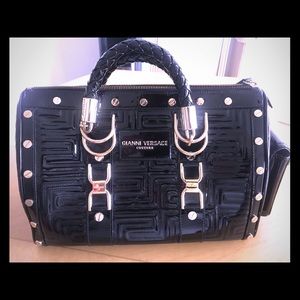 Gianni Versace peruse